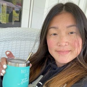 Meet your Posher, Stacie